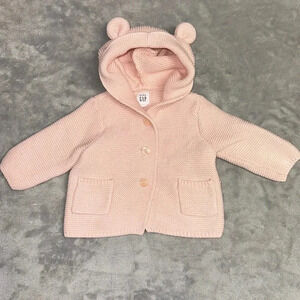 GAP - Brannan Pink Bear  sweater. 0-3 months